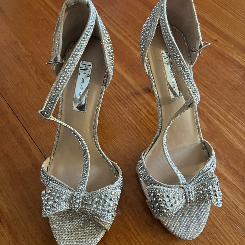 INC CHAMPAGNE COLOR 4 inch heel
